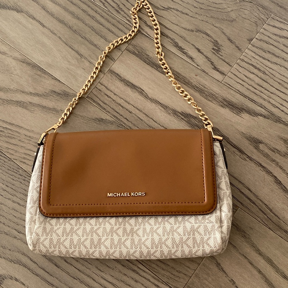 Michael Kors purse